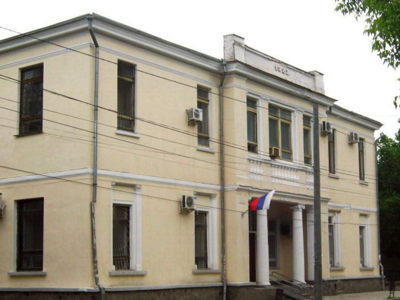 СМИ сообщили, что симферопольский суд арестовал двух украинцев