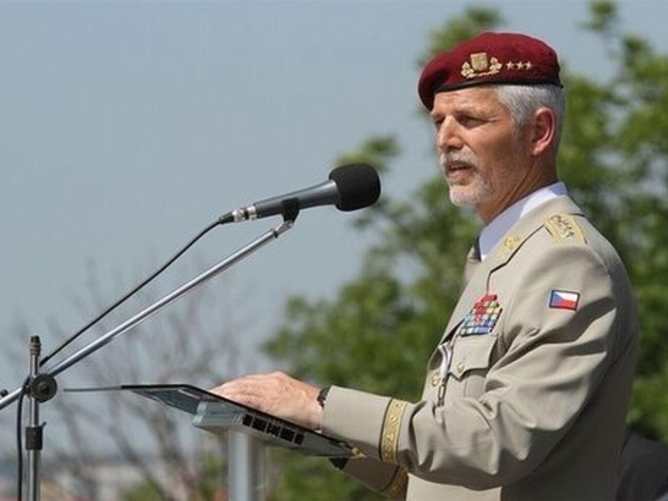 Павел не верит, что РФ получит что-нибудь от "испытания" НАТО, так как это ухудшит возможность диалога