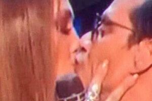 Джей Ло сама поцеловала Энтони