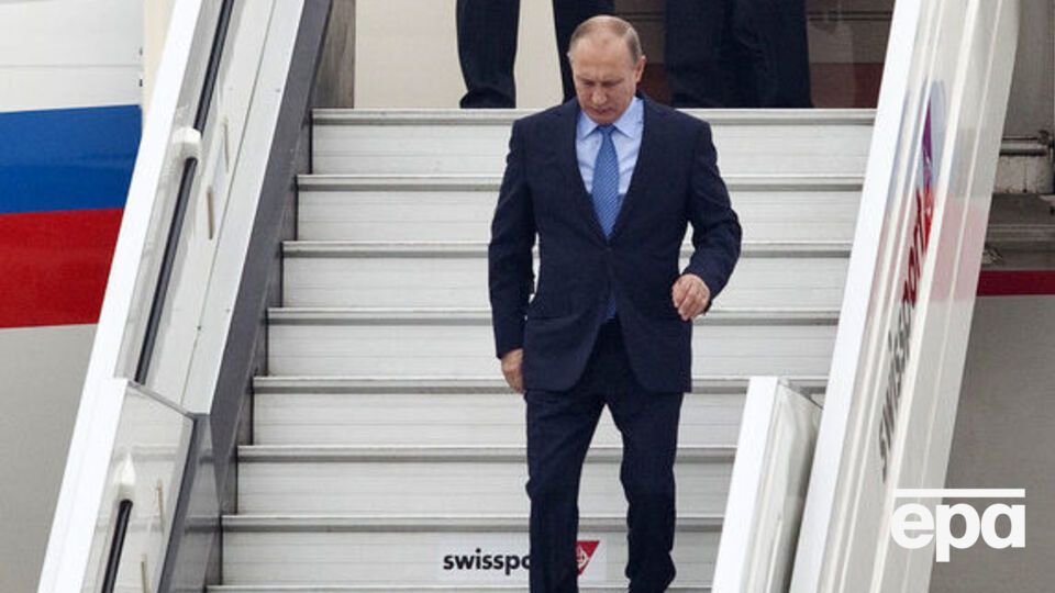 Путин предложил считать швейцарские истребители у российского самолета почетным эскортом