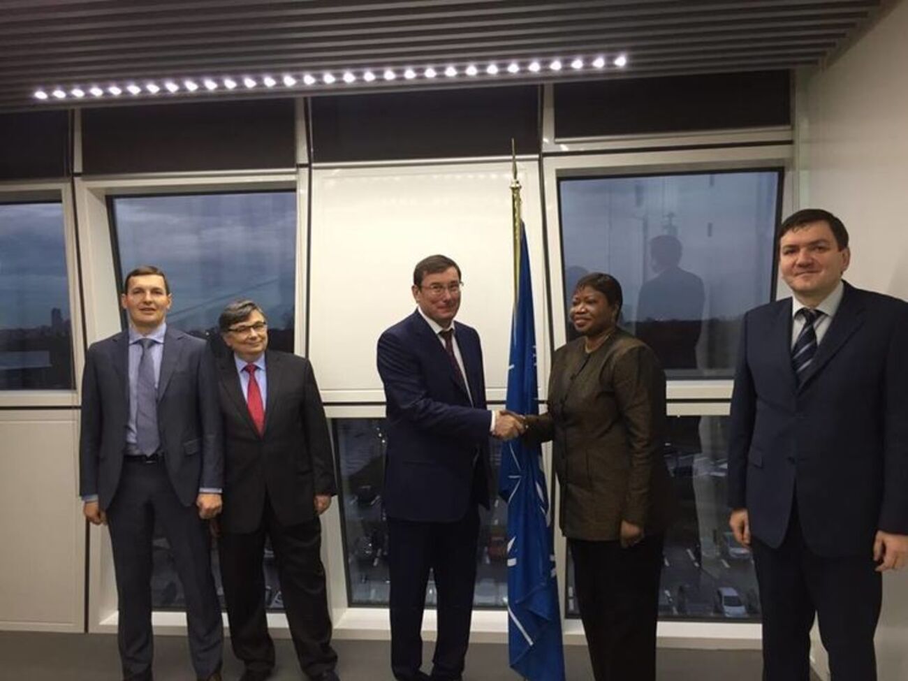 Луценко поблагодарил прокурора Международного уголовного суда &nbsp;за "четкую позицию по признанию российской агрессии в Крыму и на Донбассе"