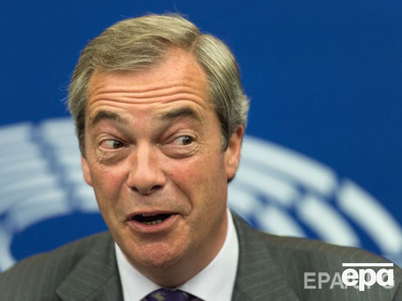 Найджел Фарадж заявил, что готов помочь Великобритании любым способом