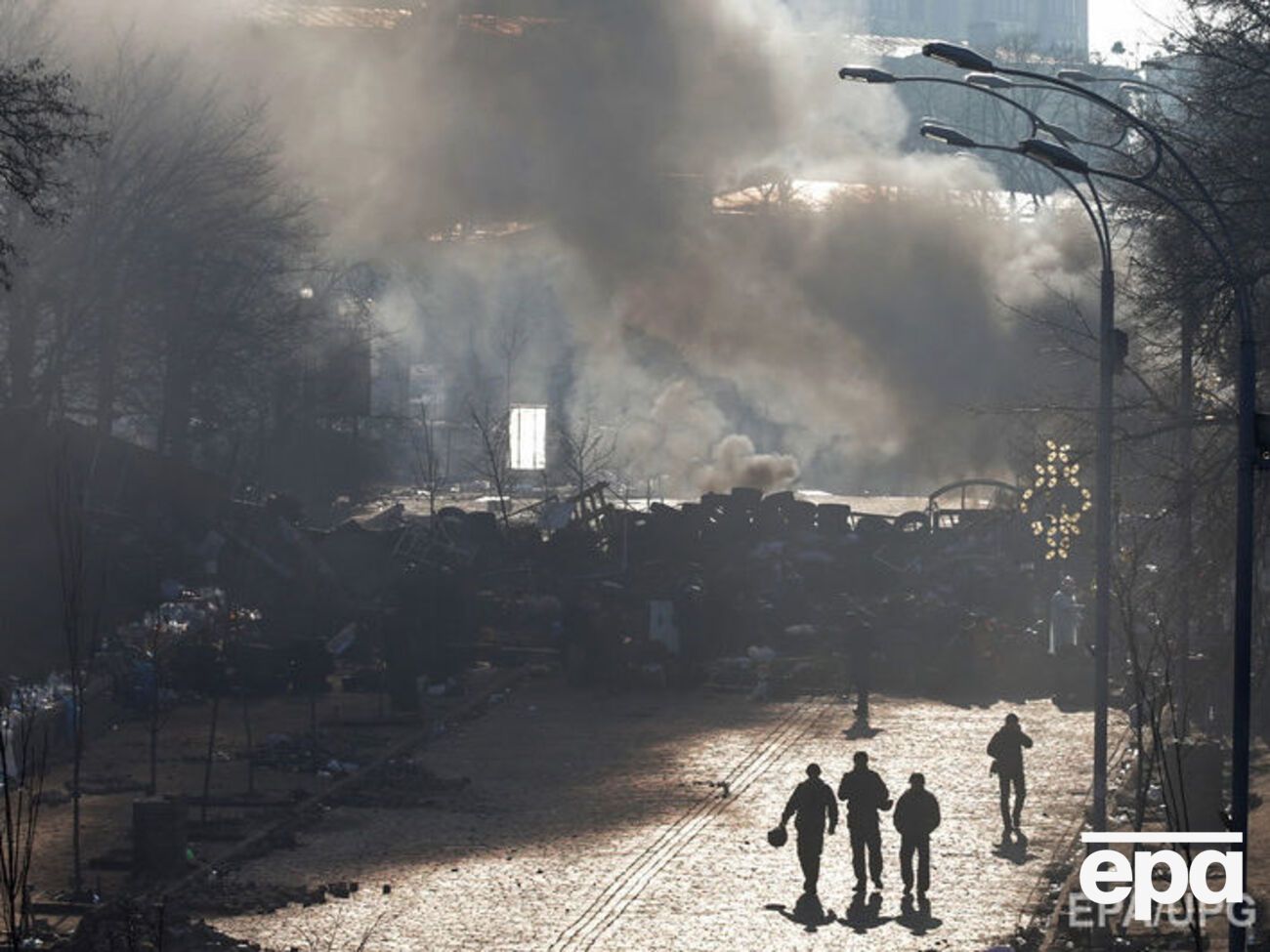 События на Майдане поданы в фильме лишь со слов Виктора Януковича и Виталия Захарченко
