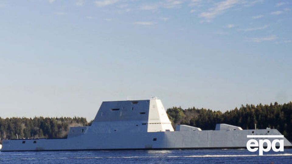 Эсминец военно-морских сил США USS Zumwalt сломался спустя чуть более месяца после спуска на воду