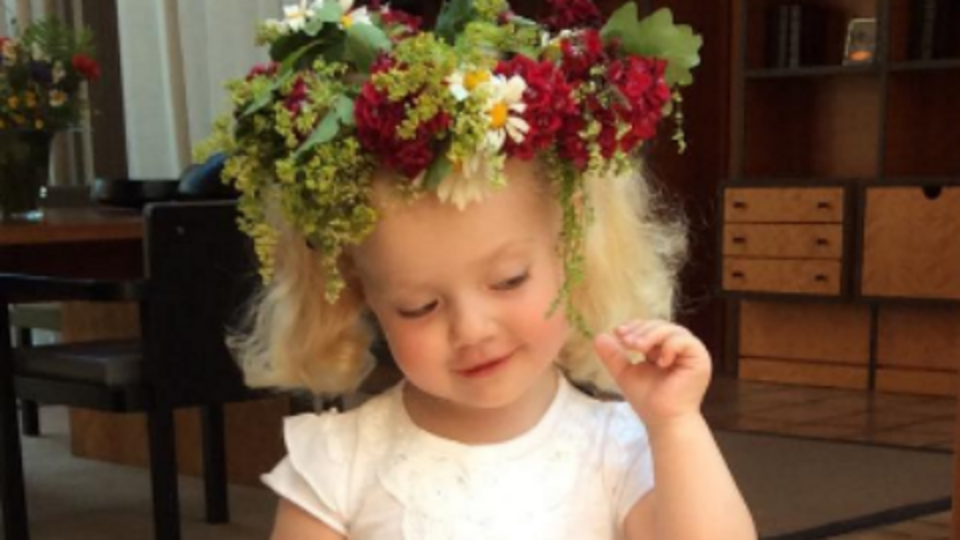 Пугачева показала новое видео с участием дочери Лизы