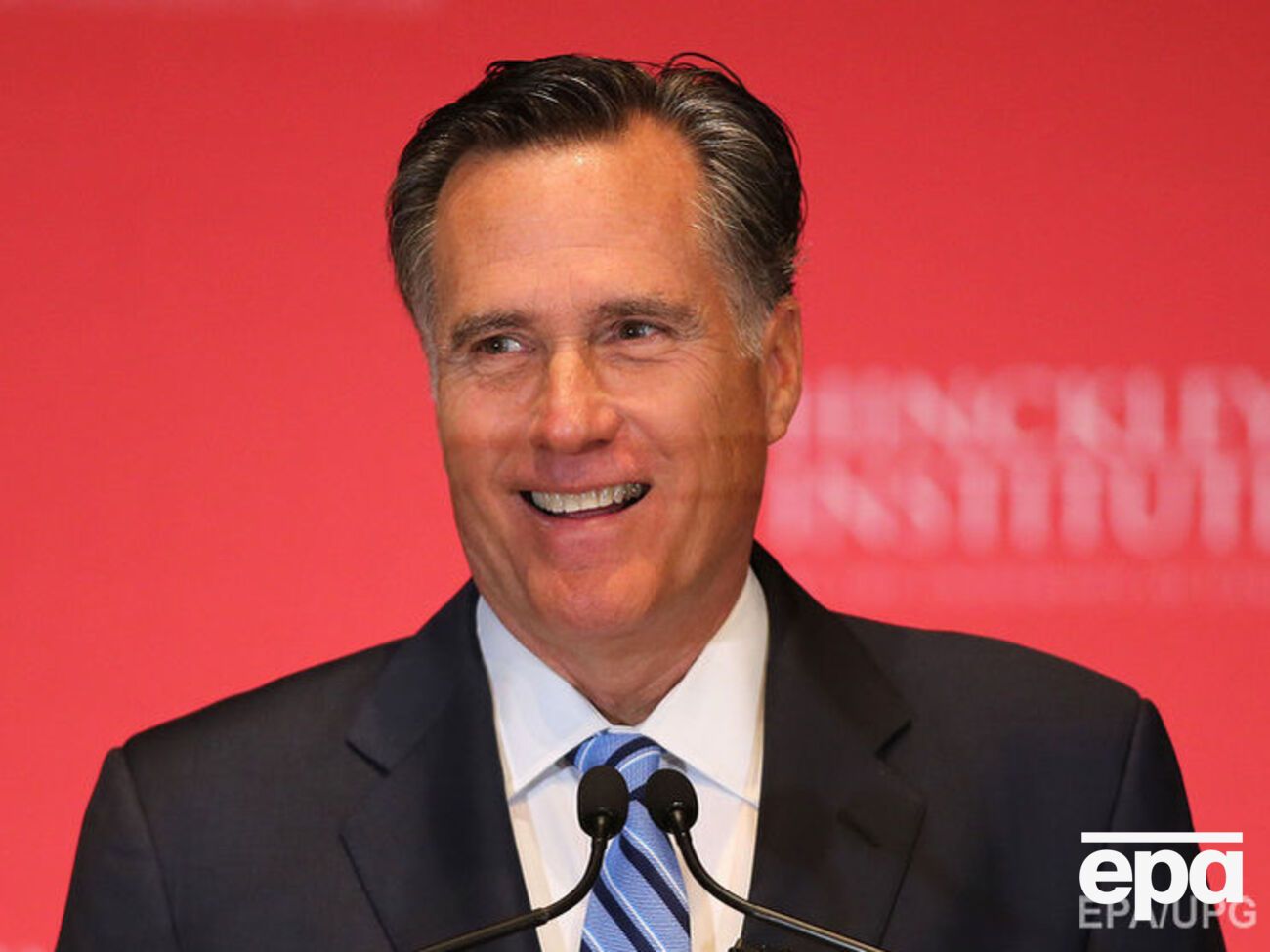 Ромни известен своей жесткой позицией в отношении России