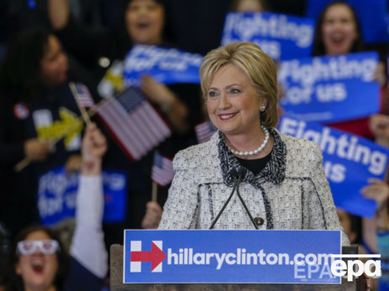 В штабе Клинтон пока никак не отреагировали на призыв&nbsp;потребовать пересчета голосов выборов