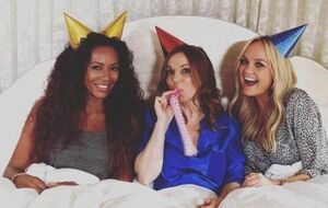 Spice Girls спели новую песню