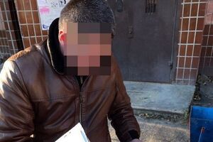 СБУ: В 2013 году чиновник закупил "на бумаге" 32 т дизтоплива на 350 тыс. грн и постепенно списывал его для сокрытия недостачи