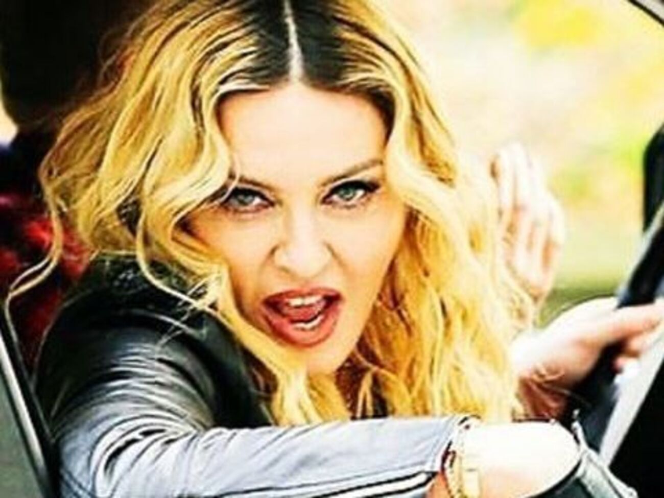 Мадонна просит уважать ее частную жизнь