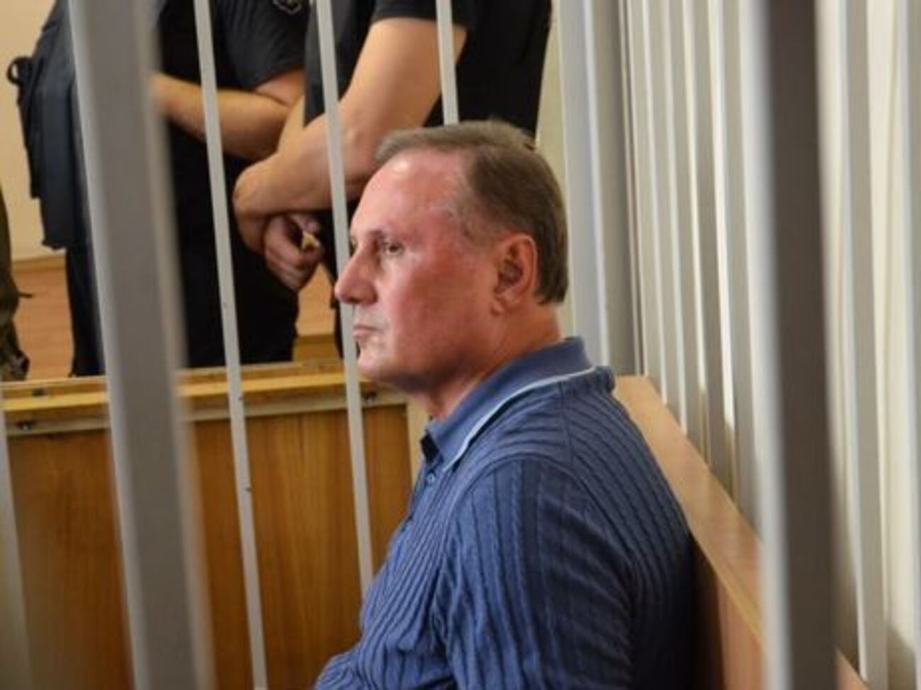 Суд по делу Александра Ефремова в 3.15 24 ноября объявил перерыв после 17-часового заседания