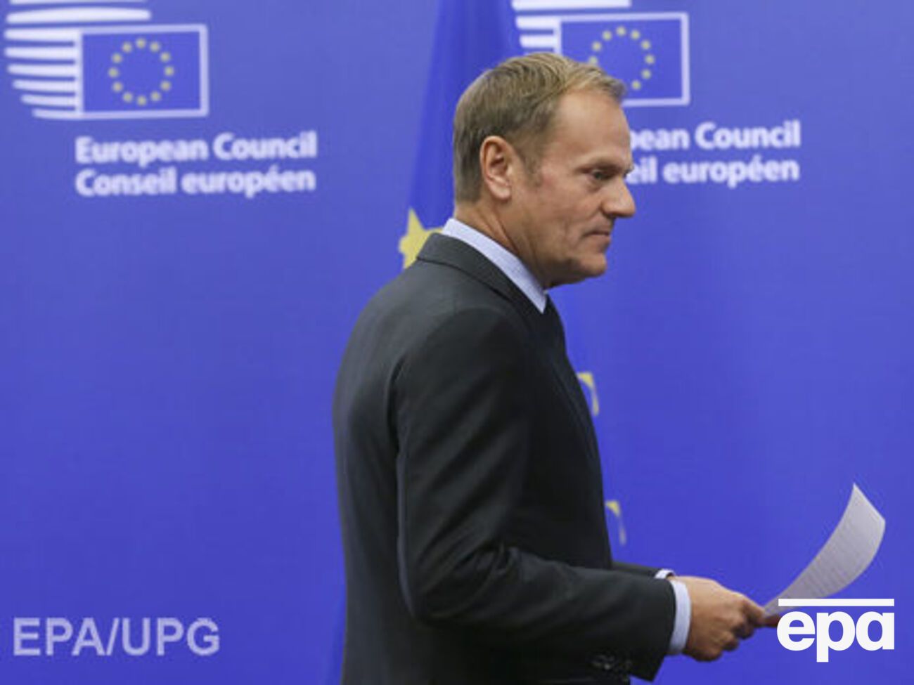 Туск надеется, что Евросовет решит вопрос продления санкций против РФ в декабре