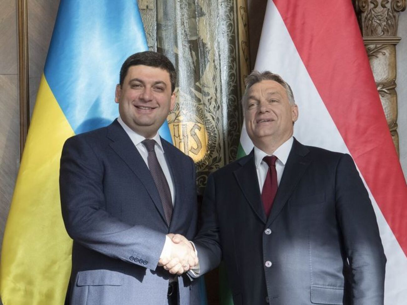 Венгрия решила отменить для украинцев&nbsp;плату за нацвизы