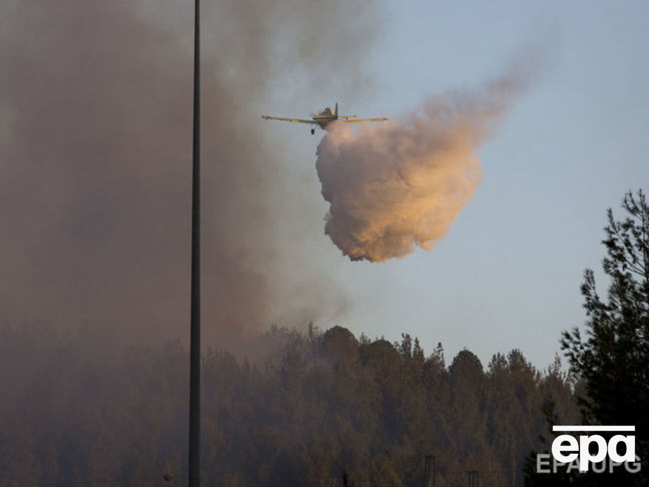 В Израиле продолжают бороться с пожарами