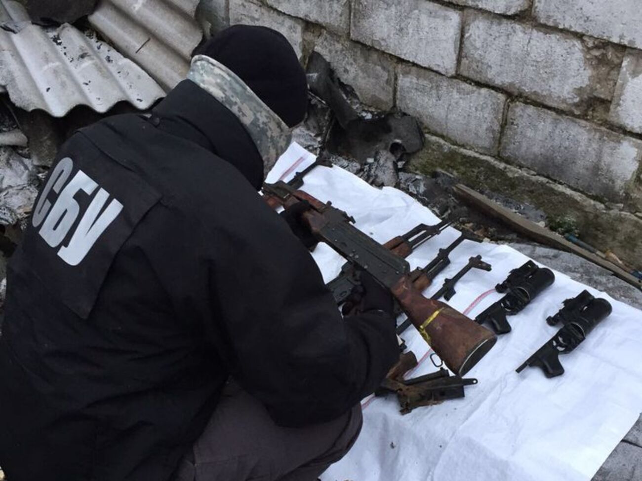 Правоохранители изъяли восемь автоматов АКМ