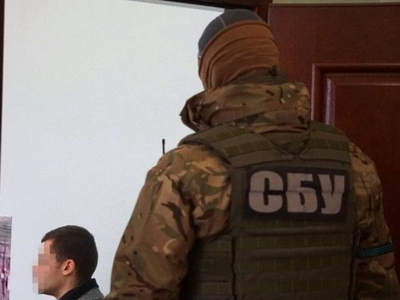 Сотрудники СБУ проводят обыски в офисах частного морского терминала в Одесской области