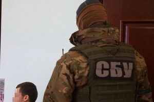 Сотрудники СБУ проводят обыски в офисах частного морского терминала в Одесской области