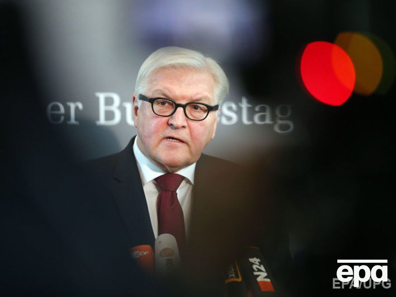 Штайнмайер призвал усилить контроль над вооружениями в Европе