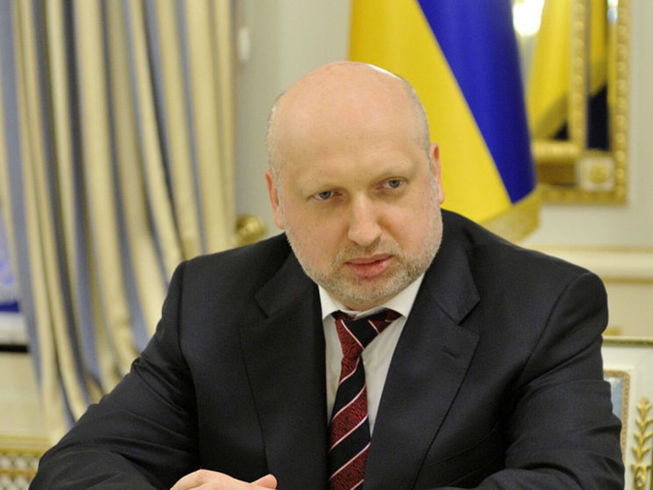 Турчинов: Януковича нужно судить за государственную измену
