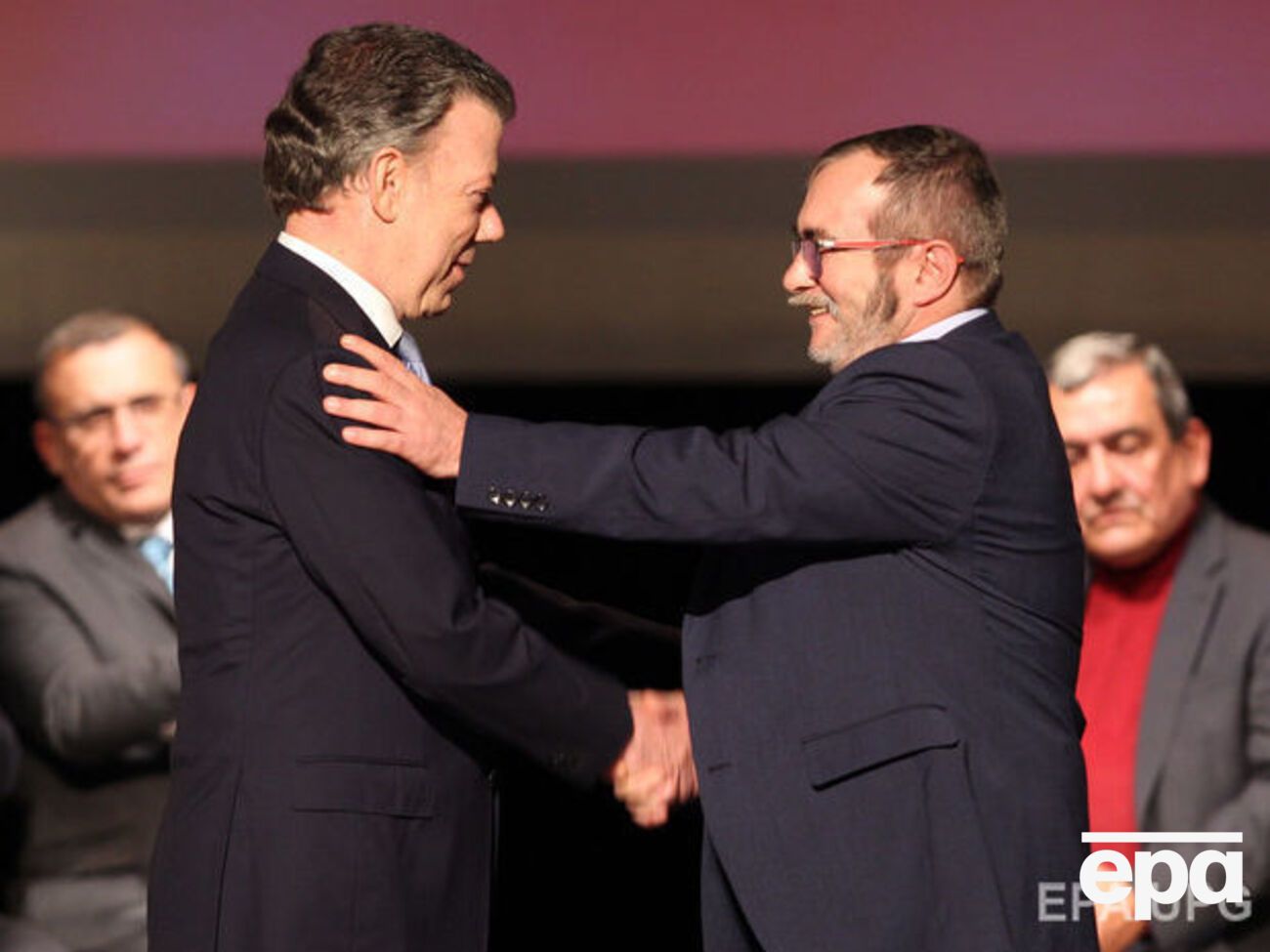 Сантос и Тимошенко подписали новое мирное соглашение в&nbsp;Боготе