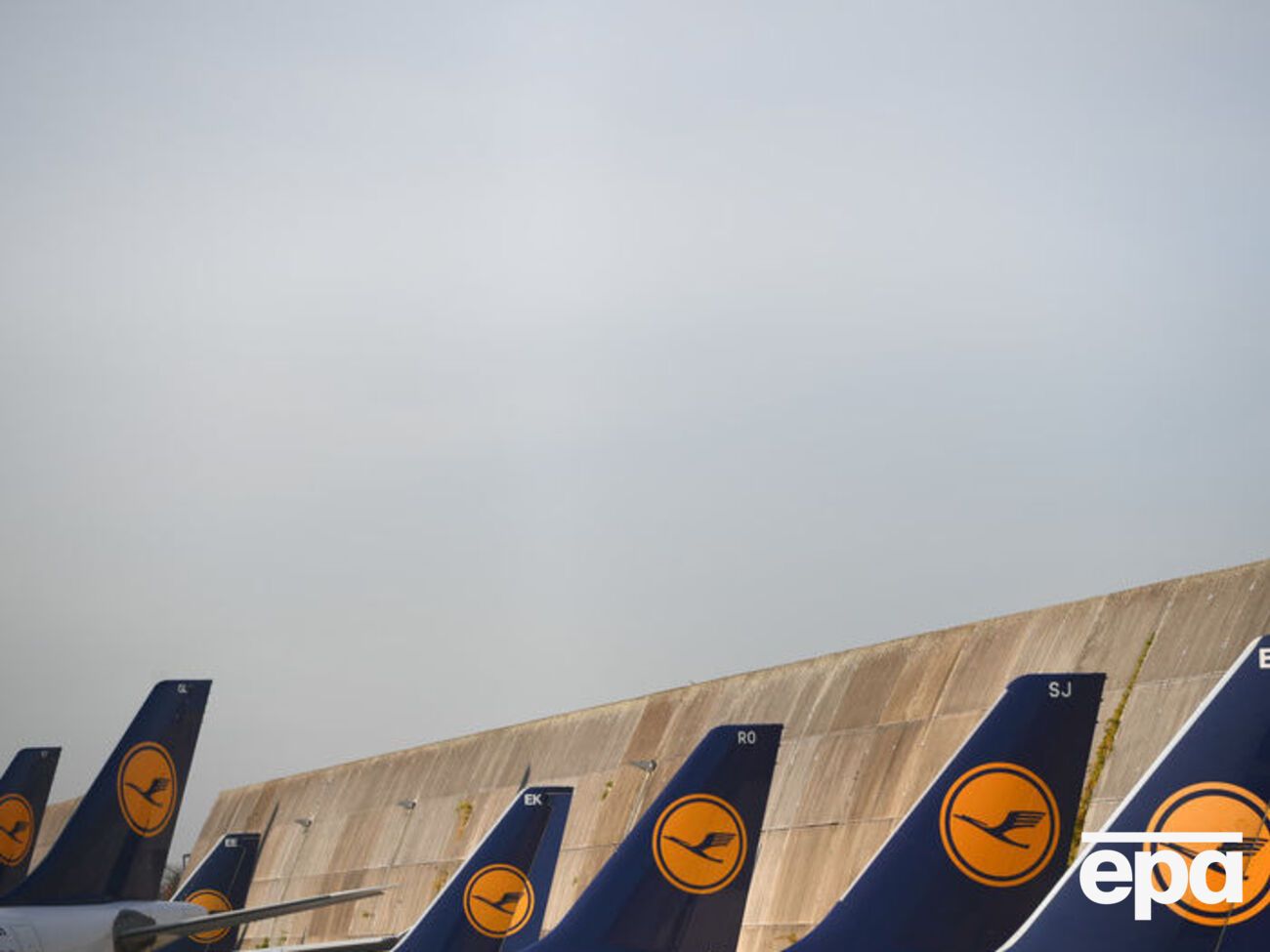 Рейсы отменяют из-за забастовки пилотов Lufthansa