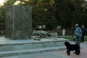 В ночь на 21 октября был разрушен памятник Ленину в Судаке