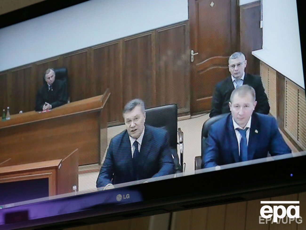 Янукович: В СМИ очень много пишут о том, что я хочу вернуться во власть
