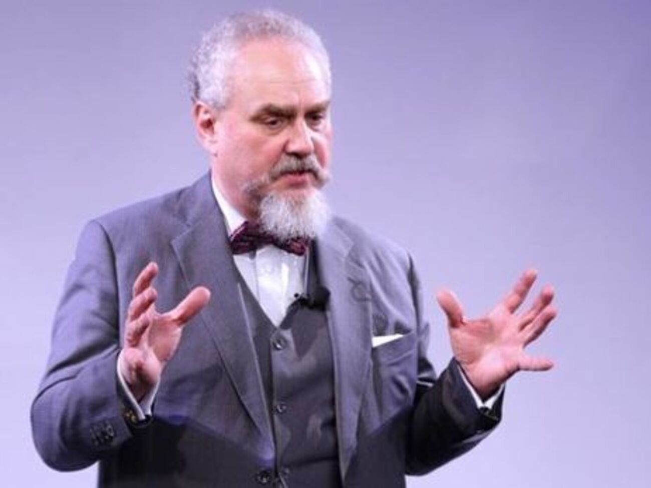 Зубов:&nbsp;Будем надеяться, в русских деревнях, в казачьих станицах и аулах юга появятся и у нас списки погибших по воле проклятых большевиков