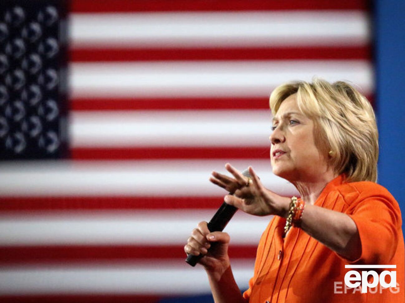 Штаб Клинтон готов участвовать в пересчете голосов