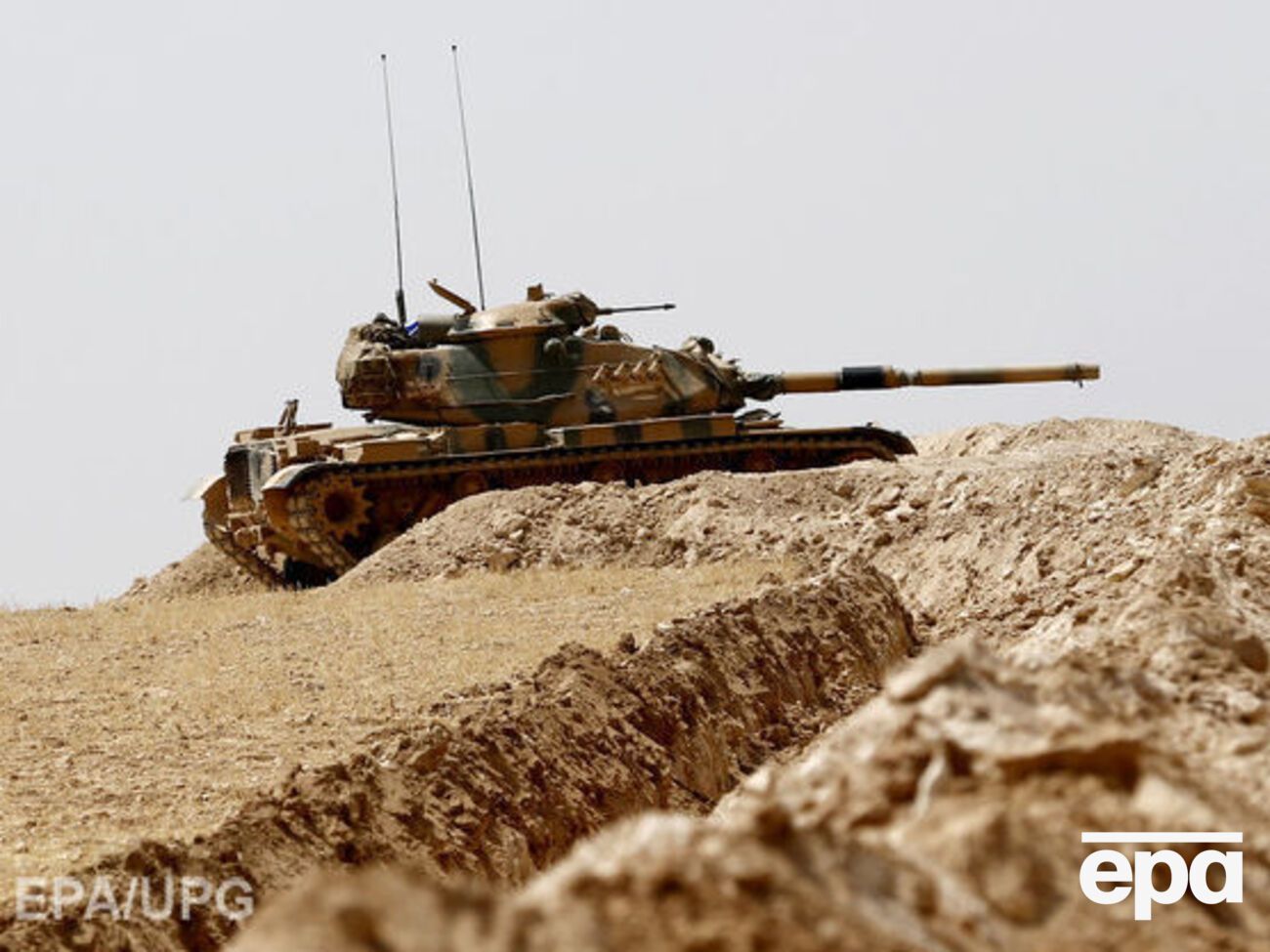 Сирийские повстанцы принимают участие в турецкой операции "Щит Евфрата"