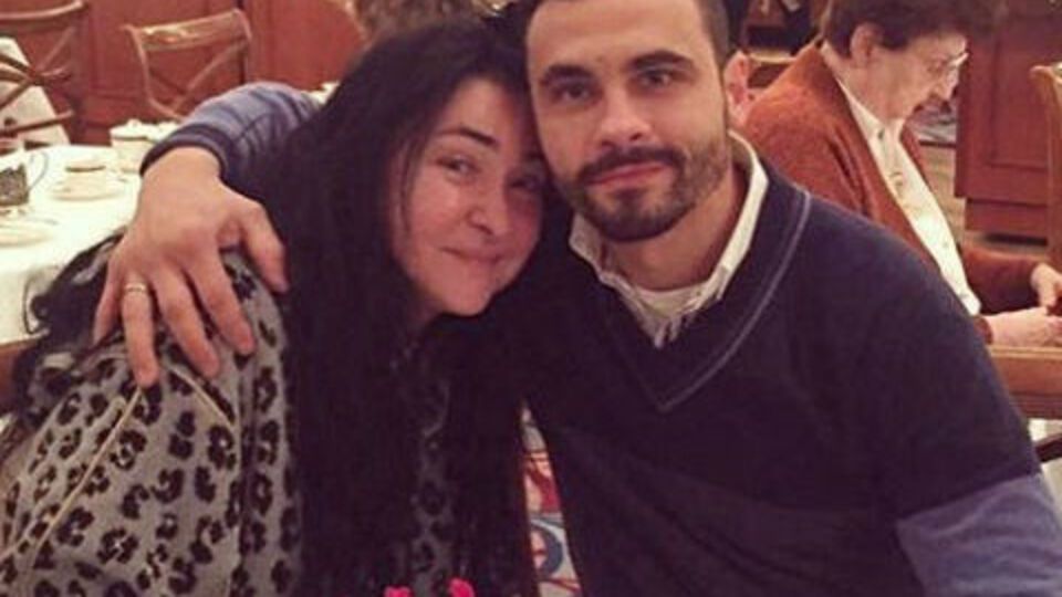 Лолита рассказала, что за пять дней, на протяжении которых ее супруг посещал курсы, он изменился до неузнаваемости