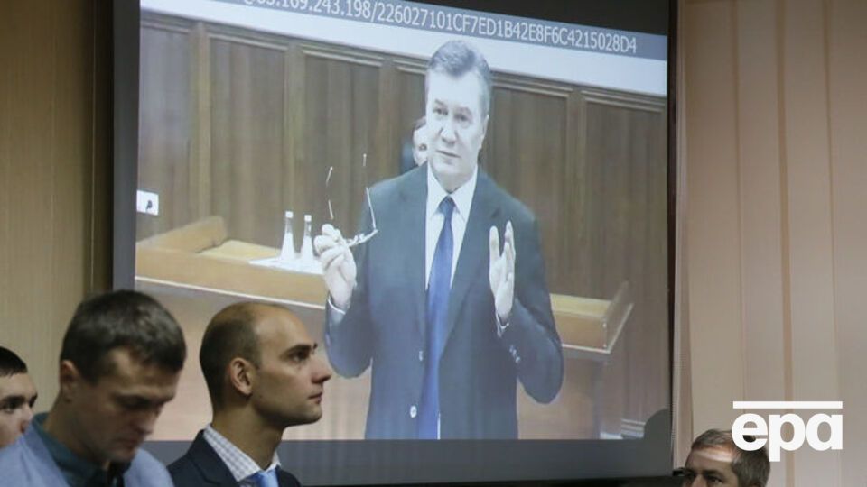 В Святошинском райсуде Киева наблюдают за допросом Януковича по видеотрансляции