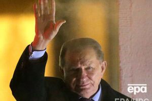 Кучма: Янукович не захотел сдавать своих