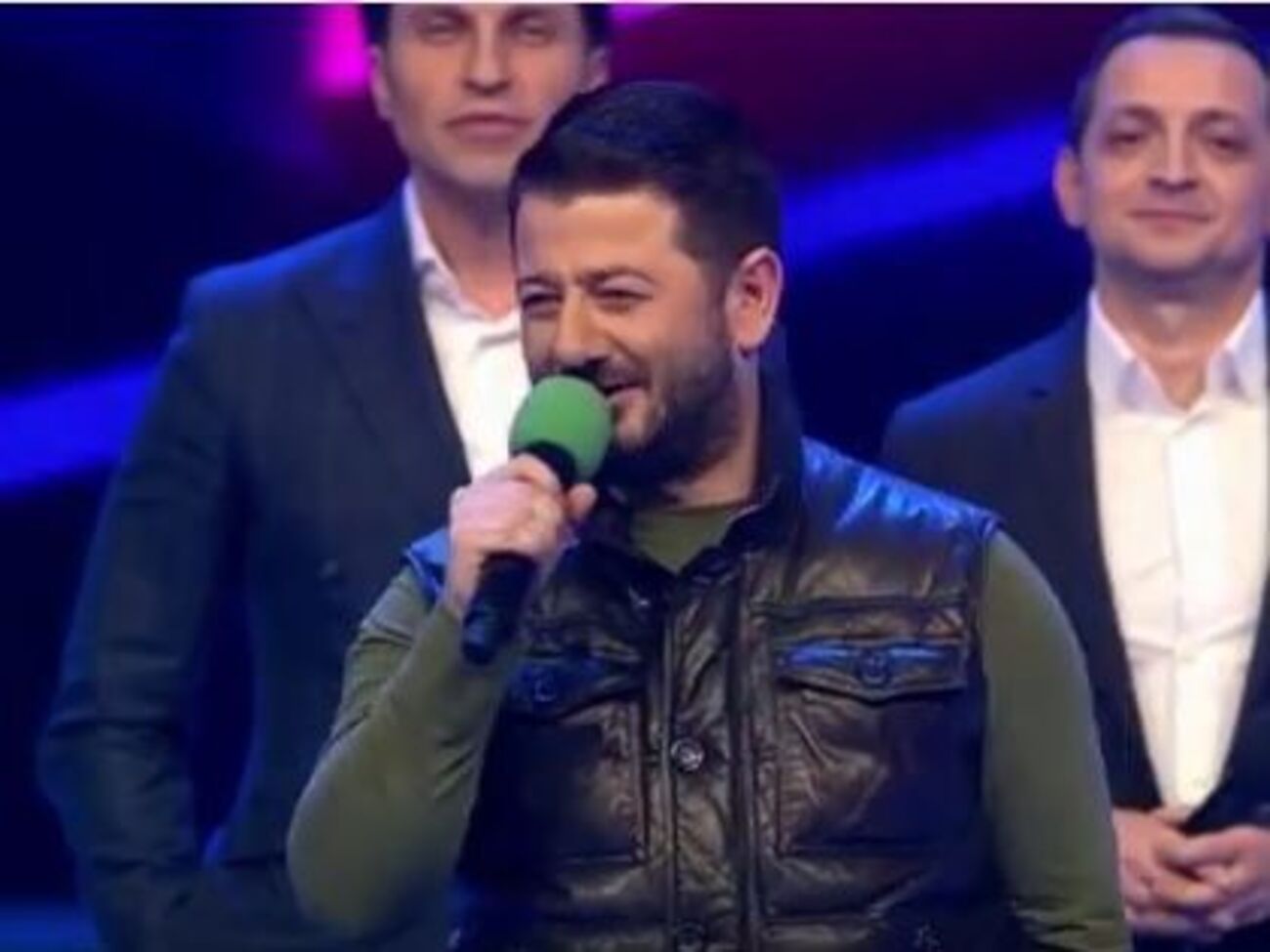 Галустян показал пародию на сцене КВН