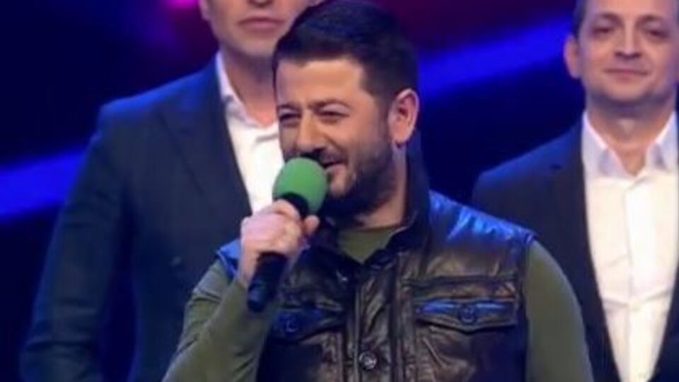 Галустян показал пародию на сцене КВН