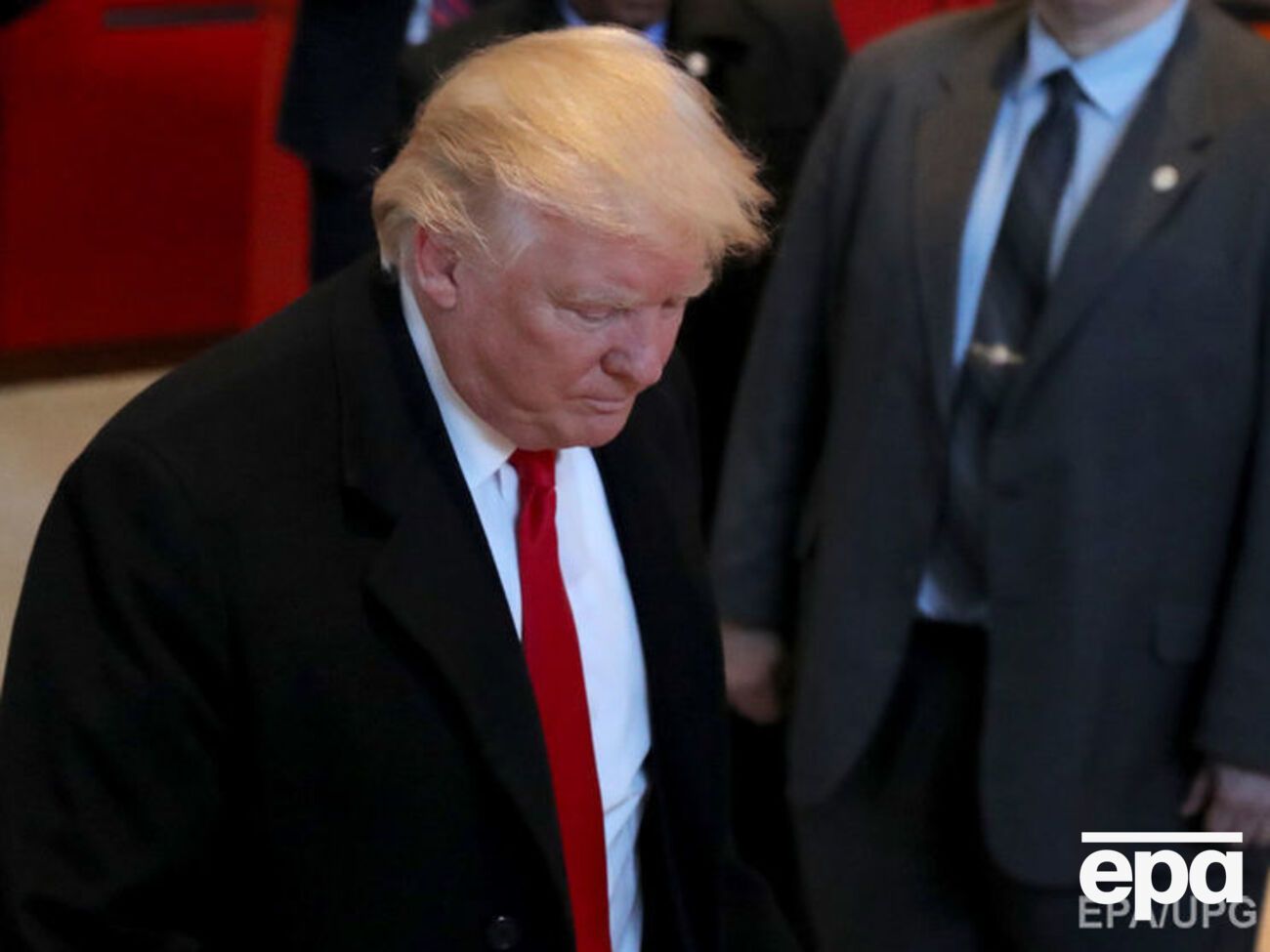 В Белом доме посоветовали обратиться к команде Трампа за объяснениями его заявления