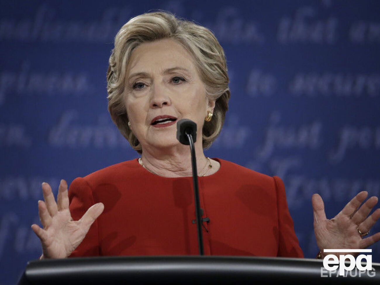 Клинтон лидирует в предвыборной гонке на пост президента США