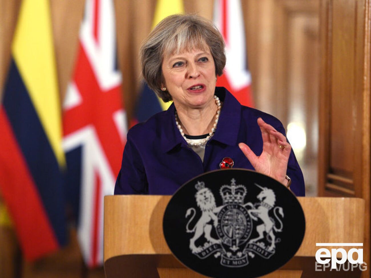 Мэй не может начать процедуру выхода Британии из ЕС без согласия парламента