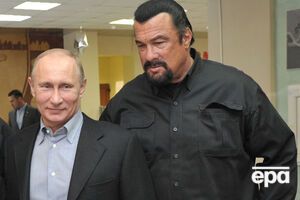 Путин предоставил Сигалу российское гражданство