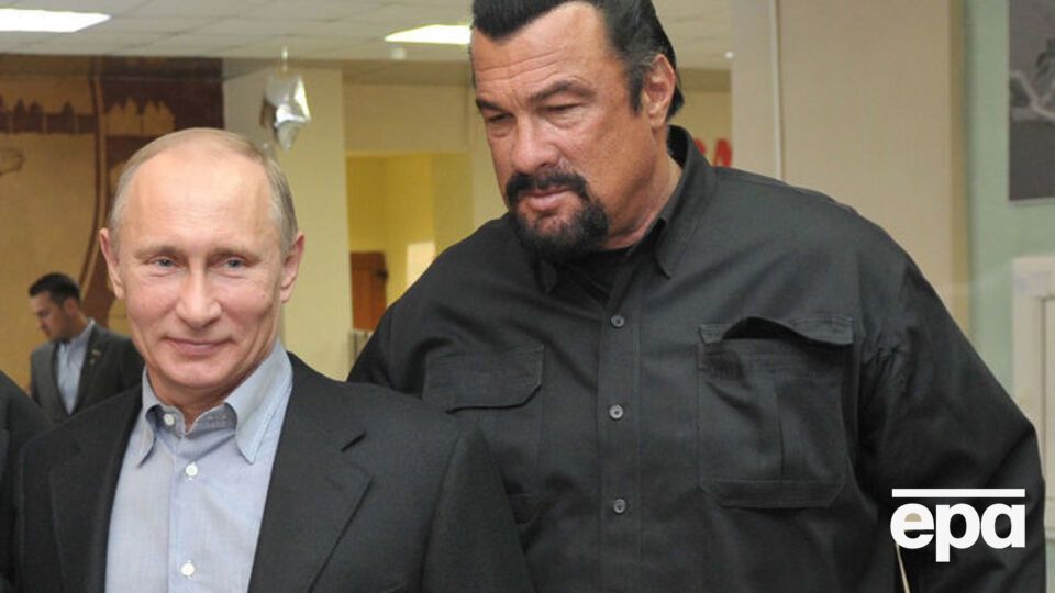 Путин предоставил Сигалу российское гражданство