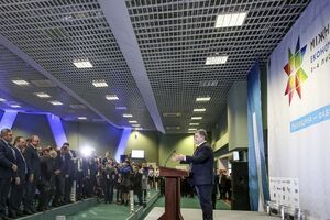 Петр Порошенко: Подписал, отправил – и экспорт уже осуществляется