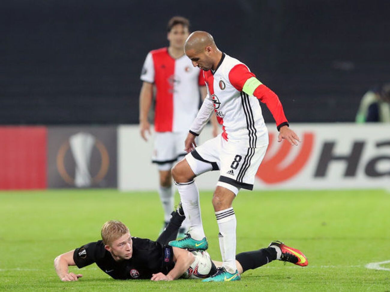 "Заря" сегодня примет "Фейеноорд"