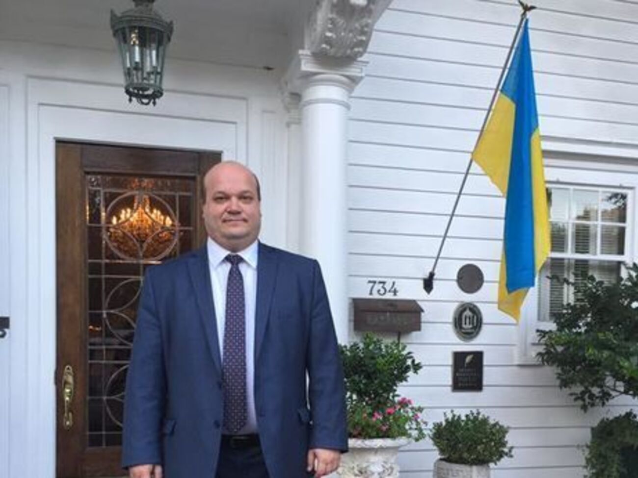 По словам Чалого, в этом году в избирательном процессе США появились "некоторые украинские элементы, связанные с достаточно жесткой кампанией, иногда недостаточно чистой"