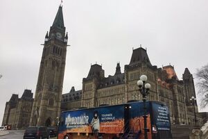 Возле парламента Канады действует выставка о Голодоморе