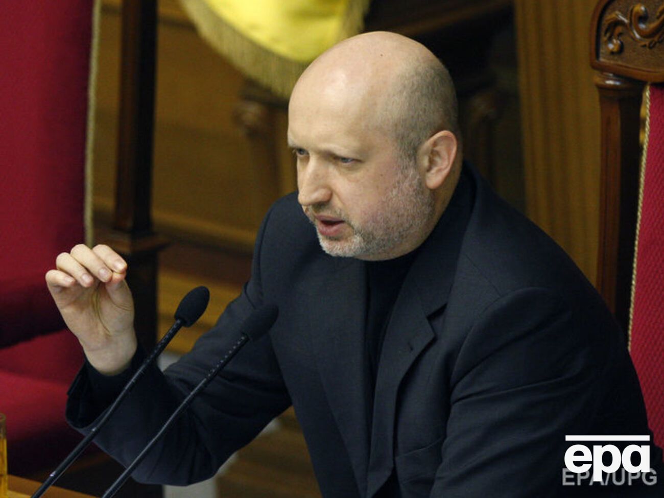 Турчинов надеется, что "бравада" России по поводу избрания Трампа "сменится очередной истерикой"