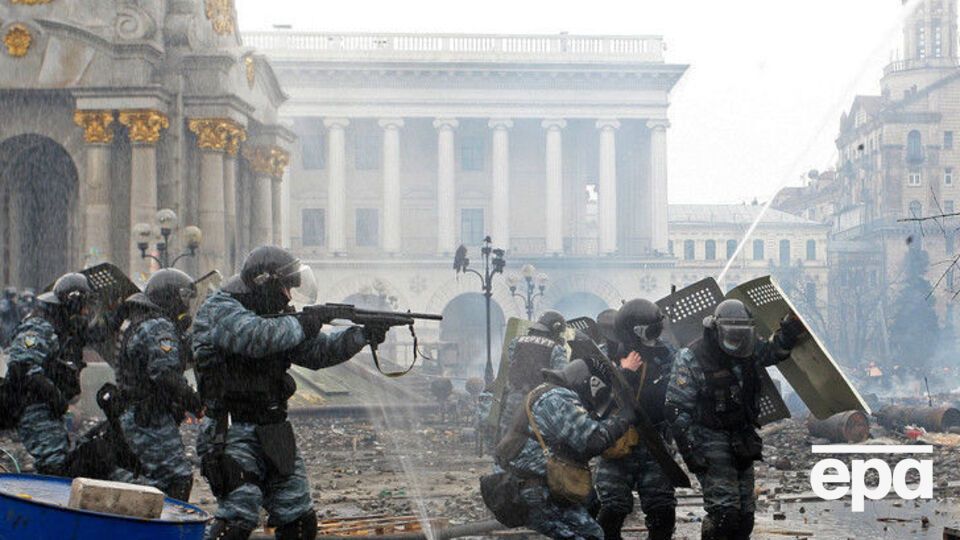 Полиция отстранила экс-сотрудников "Беркута" от работы