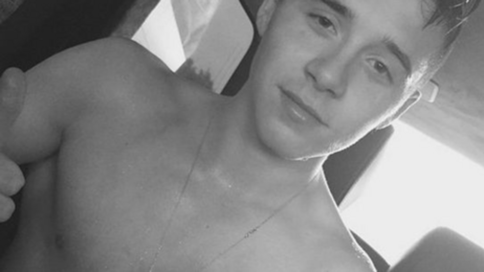 Бруклин Бекхэм: Обложка моей книги "Что я вижу". Надеюсь, вам понравится