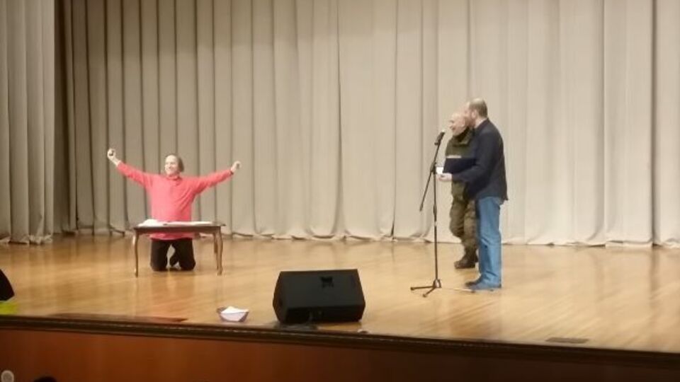 Охлобыстин писал заявление на гражданство фейковой республики на коленях