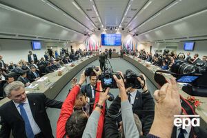 На саммите ОПЕК в Вене договорились уменьшить объемы добычи нефти