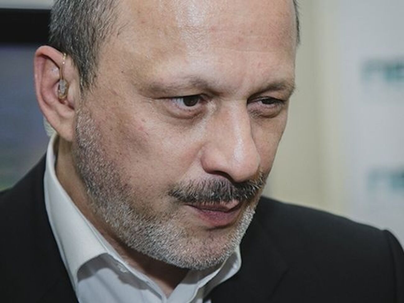 Аласания заявил, что не будет подписывать заявления своих замов об отставке